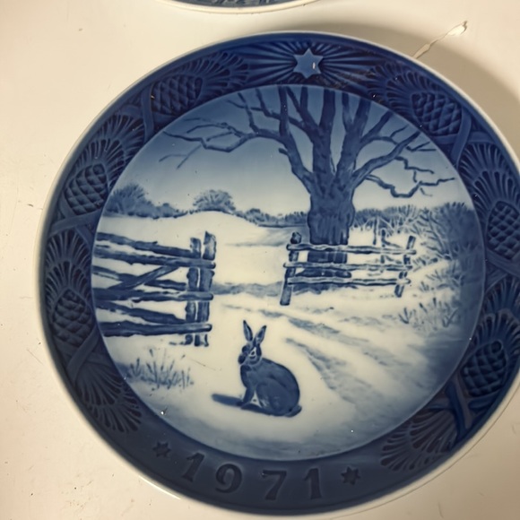 Vintage Royal Copenhagen plates from 1970 and 1971 - Picture 3 of 6